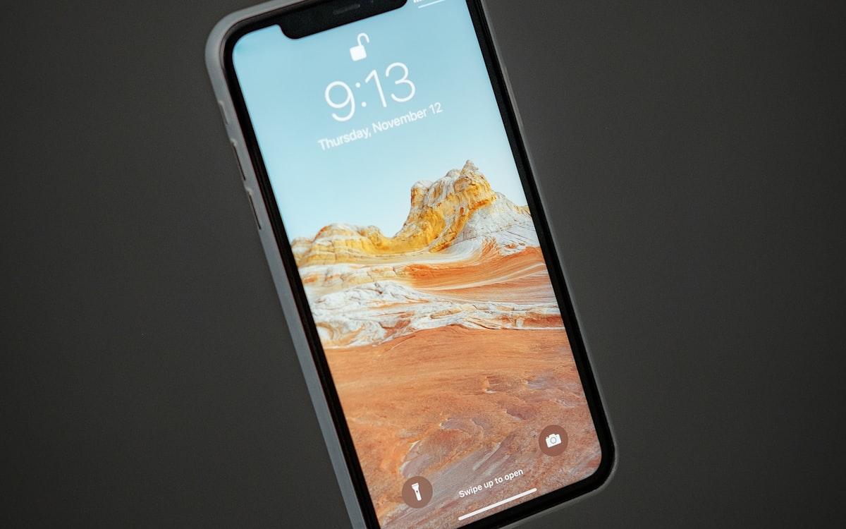 A Beginner Guide to Choosing a Smartphone in 2026