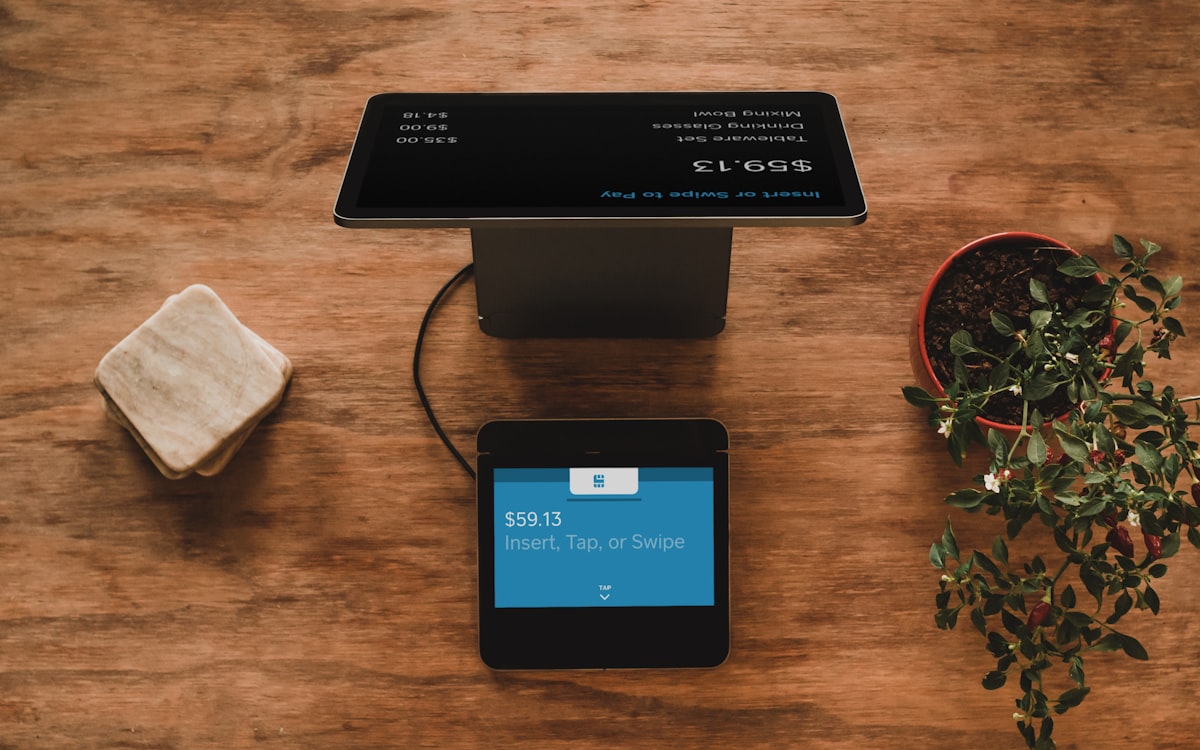 How Price Anchoring Quietly Shapes Your Shopping Decisions